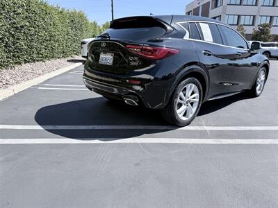2018 INFINITI QX30   - Photo 8 - Orange, CA 92867