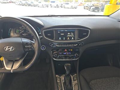 2019 Hyundai IONIQ Plug-in Hybrid   - Photo 8 - Orange, CA 92867