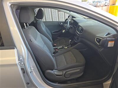 2019 Hyundai IONIQ Plug-in Hybrid   - Photo 12 - Orange, CA 92867