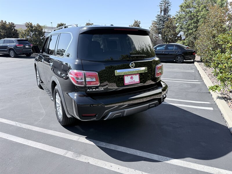 2019 Nissan Armada SV - Photo 10 - Orange, CA 92867