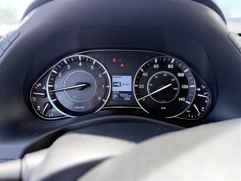 2019 Nissan Armada SV - Photo 14 - Orange, CA 92867