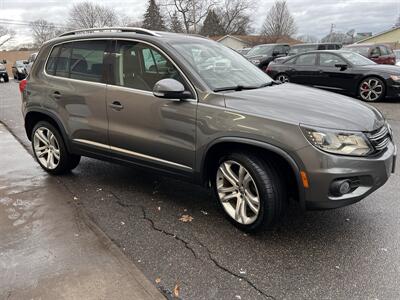 2013 Volkswagen Tiguan S 4Motion   - Photo 9 - Peabody, MA 01960