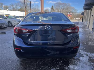 2018 Mazda Mazda3 Touring   - Photo 5 - Peabody, MA 01960
