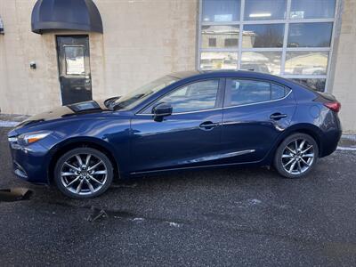 2018 Mazda Mazda3 Touring   - Photo 3 - Peabody, MA 01960