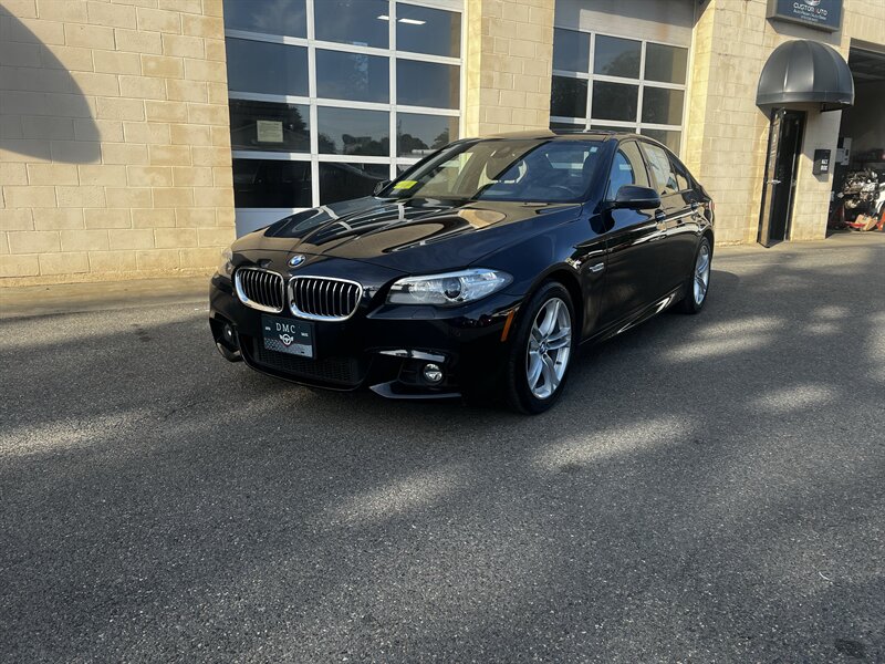 2016 BMW 5 Series 528i xDrive Sedan's photo