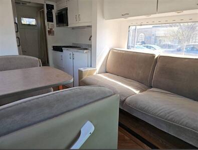 2006 Gulf Stream M-B VISTA CRUISER - Photo 9 - Brea, CA 92822