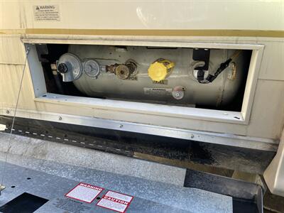 2004 Winnebago Rialta 22H   - Photo 44 - Chino Hills, CA 91709