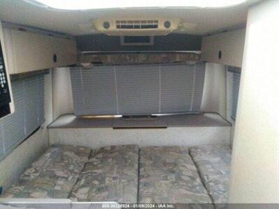 2002 Winnebago Rialta 22QD   - Photo 30 - Chino Hills, CA 91709