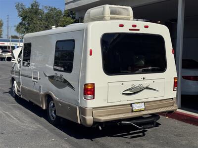 2002 Winnebago Rialta 22QD - Photo 5 - Chino Hills, CA 91709
