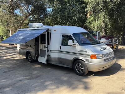 2002 Winnebago Rialta 22QD   - Photo 4 - Chino Hills, CA 91709