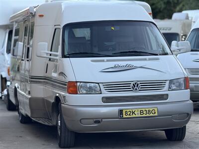 2002 Winnebago Rialta 22QD - Photo 3 - Chino Hills, CA 91709