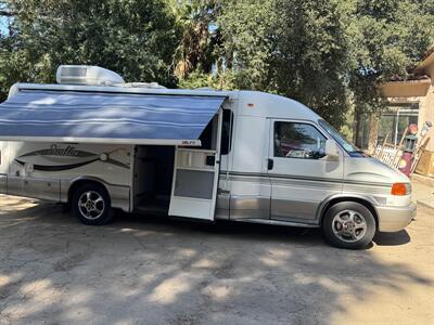2002 Winnebago Rialta 22QD   - Photo 3 - Chino Hills, CA 91709