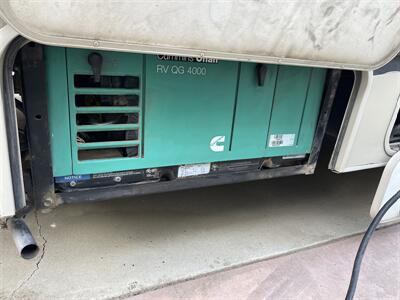 2015 Thor Motor Coach Chateau 24   - Photo 12 - Chino Hills, CA 91709