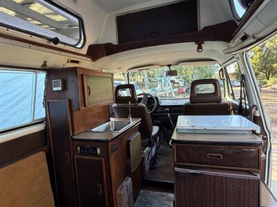 1984 Winnebago Camper Van - Photo 10 - San Diego, CA 91977