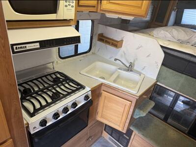 2017 LANCE 821   - Photo 7 - Chino Hills, CA 91709