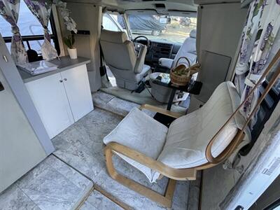 2003 Volkswagen EuroVan MV  RIALTA - Photo 2 - Chino Hills, CA 91709