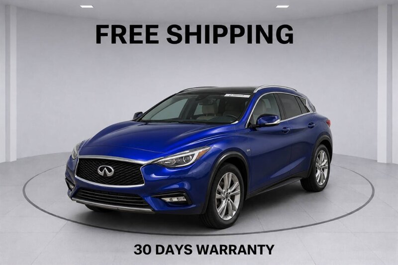 2017 INFINITI QX30 Premium  