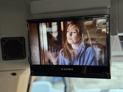 2002 Winnebago Rialta 22QD - Photo 31 - Chino Hills, CA 91709