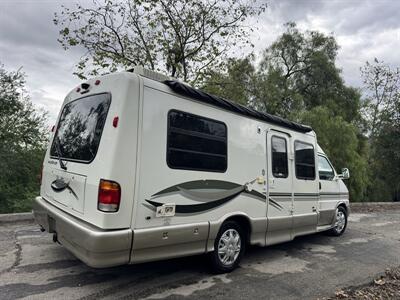 2002 Winnebago Rialta 22QD   - Photo 3 - Chino Hills, CA 91709