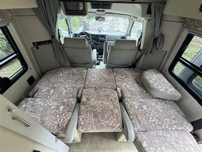 2002 Winnebago Rialta 22QD   - Photo 4 - Chino Hills, CA 91709