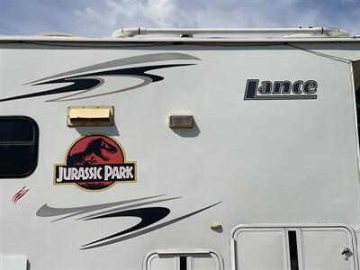 2016 LANCE 861 TITAN   - Photo 13 - Chino Hills, CA 91709