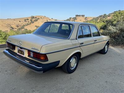 1982 Mercedes-Benz 240 D   - Photo 9 - Chino Hills, CA 91709