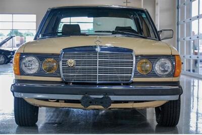 1982 Mercedes-Benz 240 D   - Photo 8 - Chino Hills, CA 91709
