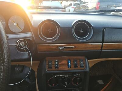 1982 Mercedes-Benz 240 D   - Photo 16 - Chino Hills, CA 91709