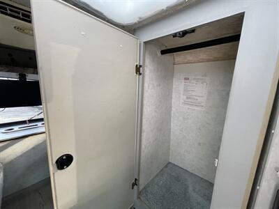 2004 Winnebago RIALTA 22QD   - Photo 57 - Chino Hills, CA 91709