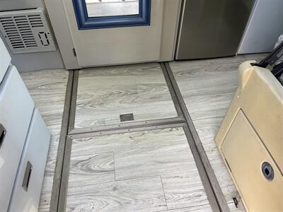 2004 Winnebago RIALTA 22QD   - Photo 4 - Chino Hills, CA 91709