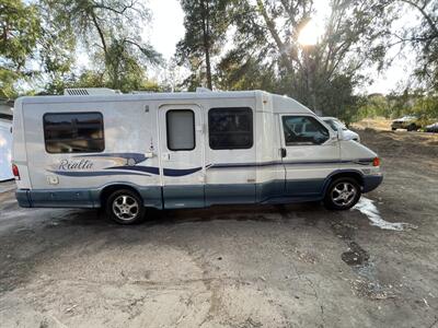 2004 Winnebago RIALTA 22QD   - Photo 32 - Chino Hills, CA 91709