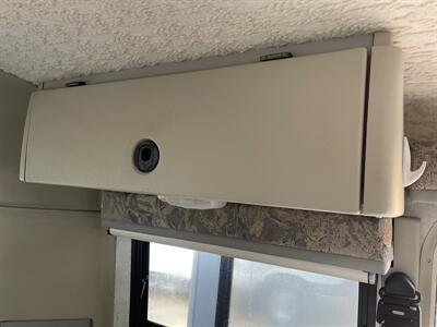 2004 Winnebago RIALTA 22QD   - Photo 54 - Chino Hills, CA 91709