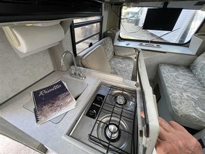 2004 Winnebago RIALTA 22QD   - Photo 10 - Chino Hills, CA 91709