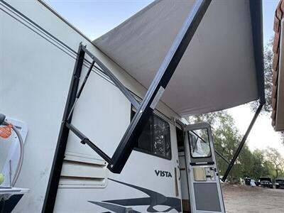 2002 Winnebago Vista 21B  Rialta - Photo 6 - Chino Hills, CA 91709