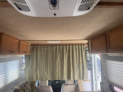 2002 Winnebago Vista 21B  Rialta - Photo 35 - Chino Hills, CA 91709