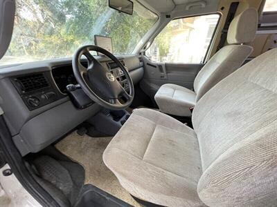2002 Winnebago Vista 21B  Rialta - Photo 16 - Chino Hills, CA 91709