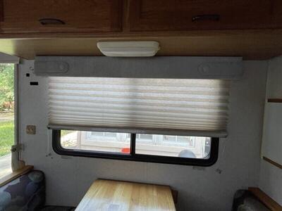 2002 Winnebago Vista 21B  Rialta - Photo 22 - Chino Hills, CA 91709