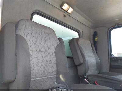 2014 Kenworth CARGO T370   - Photo 8 - San Diego, CA 91977