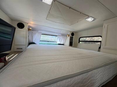 2013 Ford F-250 LANCE Camper   - Photo 38 - San Diego, CA 91977