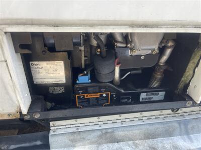 2000 Winnebago Rialta 22QD - Photo 16 - Brea, CA 92822