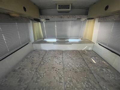 2000 Winnebago Rialta 22QD - Photo 29 - Brea, CA 92822