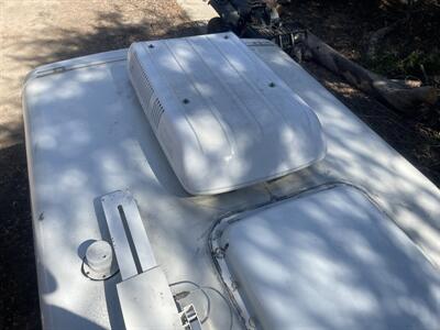 2000 Winnebago Rialta 22QD - Photo 21 - Brea, CA 92822