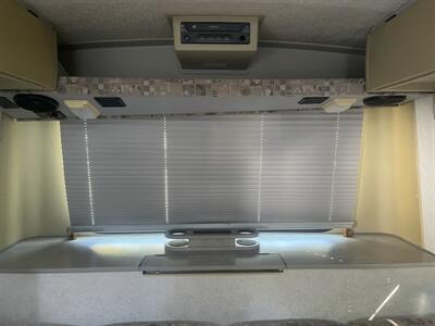 2000 Winnebago Rialta 22QD - Photo 28 - Brea, CA 92822