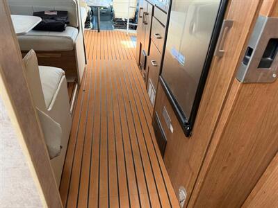 2014 Winnebago VIEW 24M   - Photo 2 - San Diego, CA 91977