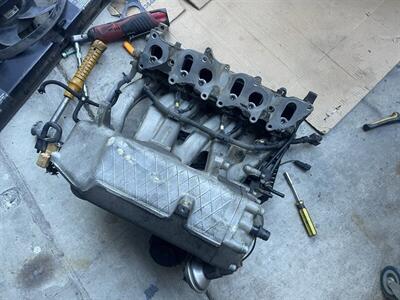 1999 WINNEBAGO EuroVan CAMPER   - Photo 3 - Chino Hills, CA 91709