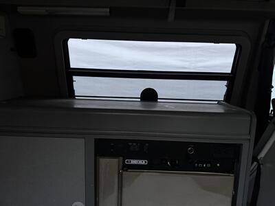 1999 WINNEBAGO EuroVan CAMPER   - Photo 23 - Chino Hills, CA 91709