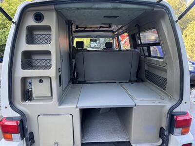 1999 WINNEBAGO EuroVan CAMPER   - Photo 11 - Chino Hills, CA 91709