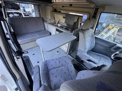 1999 WINNEBAGO EuroVan CAMPER   - Photo 7 - Chino Hills, CA 91709