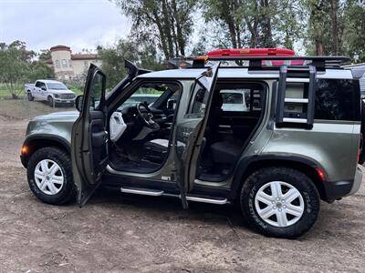 2022 Land Rover Defender 110 G4 CHALLENGE   - Photo 9 - Chino Hills, CA 91709