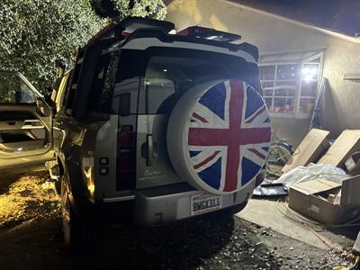 2022 Land Rover Defender 110 G4 CHALLENGE   - Photo 40 - Chino Hills, CA 91709